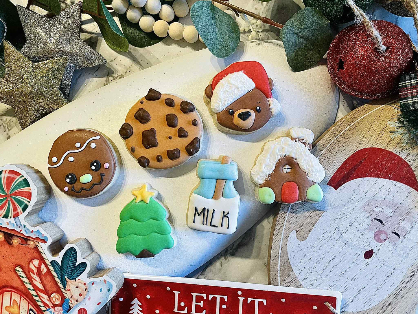 Christmas Minis - 1/2 Dozen